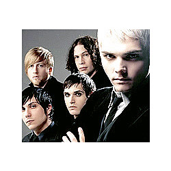 Вокалист My Chemical Romance дебютирует соло