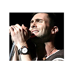 Maroon 5 записались с Гвен Стефани
