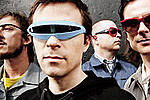 Weezer высадились на Луне - Рок-интеллектуалы Weezer пополнили свою копилку новым небанальным роликом на песню &laquo;Back to &hellip;