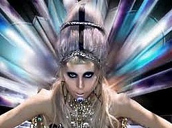 Lady Gaga снова на вершине британского чарта