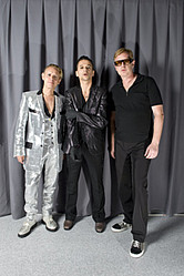 Depeche Mode штампуют пластинки