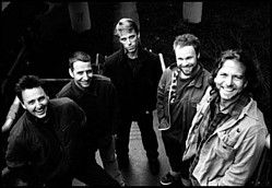 Pearl Jam записали «Live on Ten Legs»