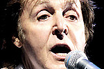 Пол Маккартни собрал звездную массовку в новом клипе - Сэр Пол Маккартни (Paul McCartney) представил публике новое видео на песню &laquo;Queenie &hellip;